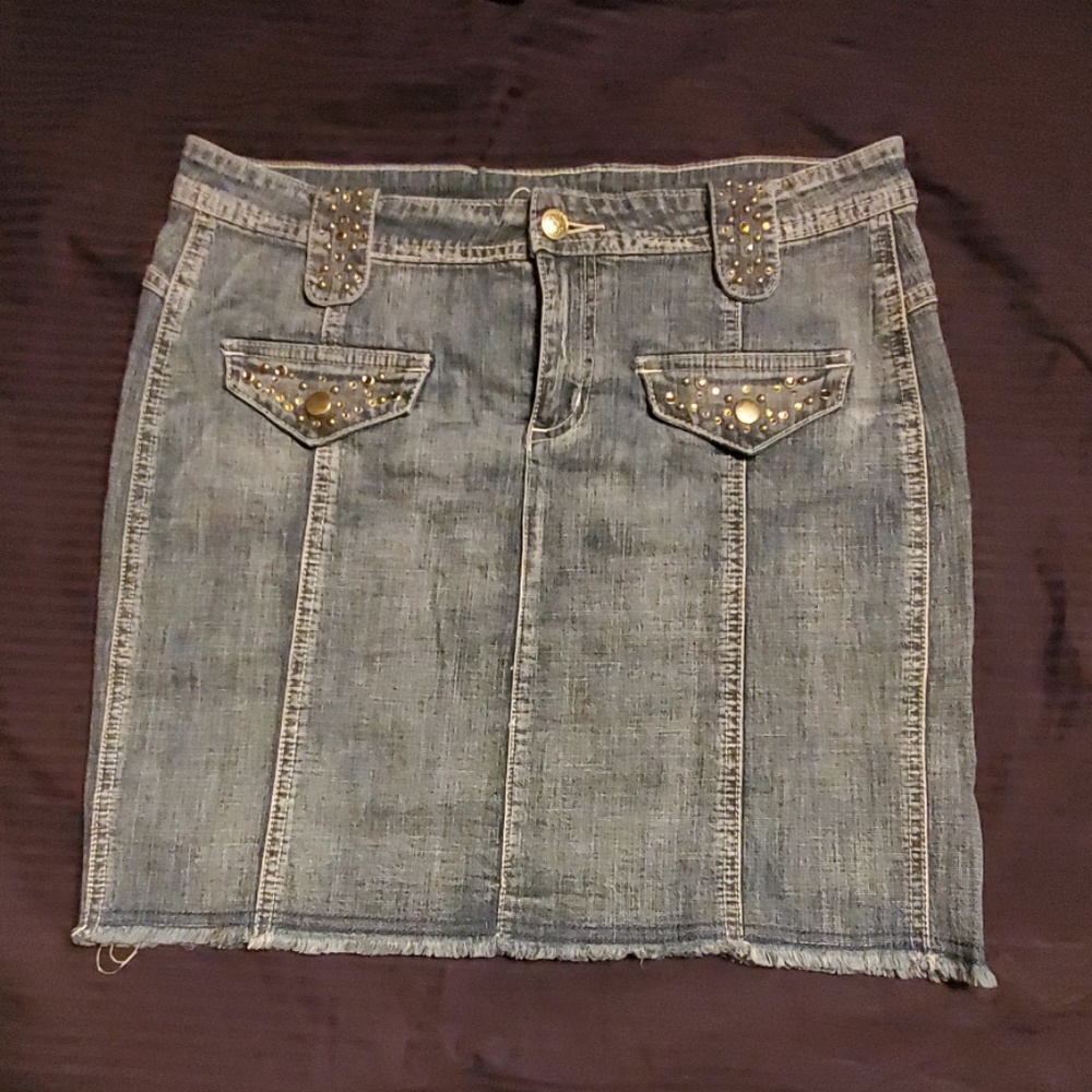Cache Embellished Jean Skirt EUC Womens 8